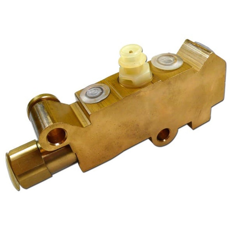 Competition Cams 1808-8 Ultra Pro Magnum XD Roller Rocker Arm Set